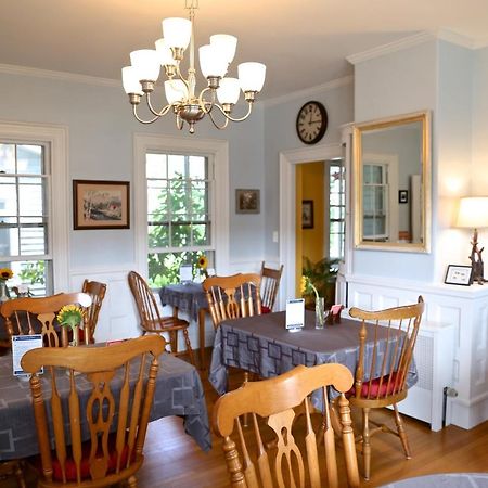 Hotel Camden Windward House Esterno foto