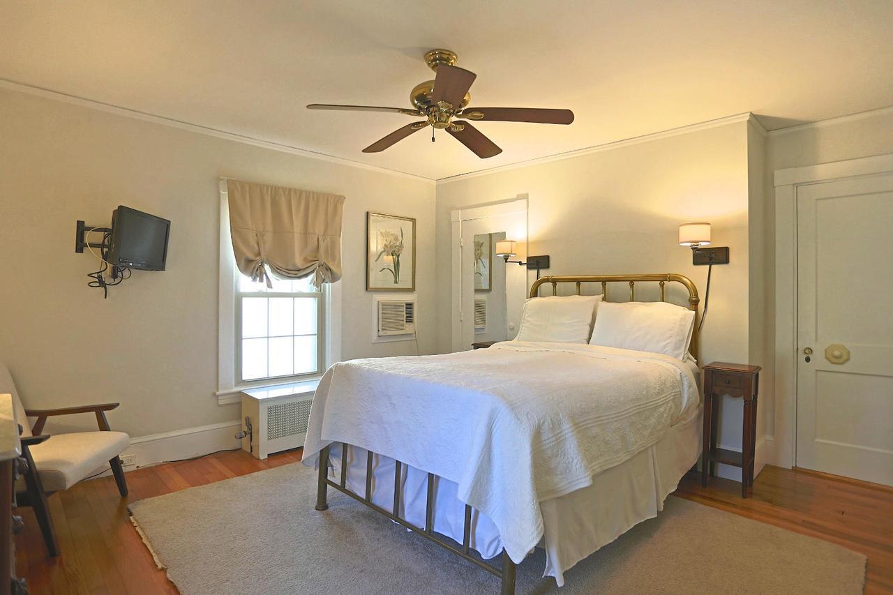 Hotel Camden Windward House Esterno foto